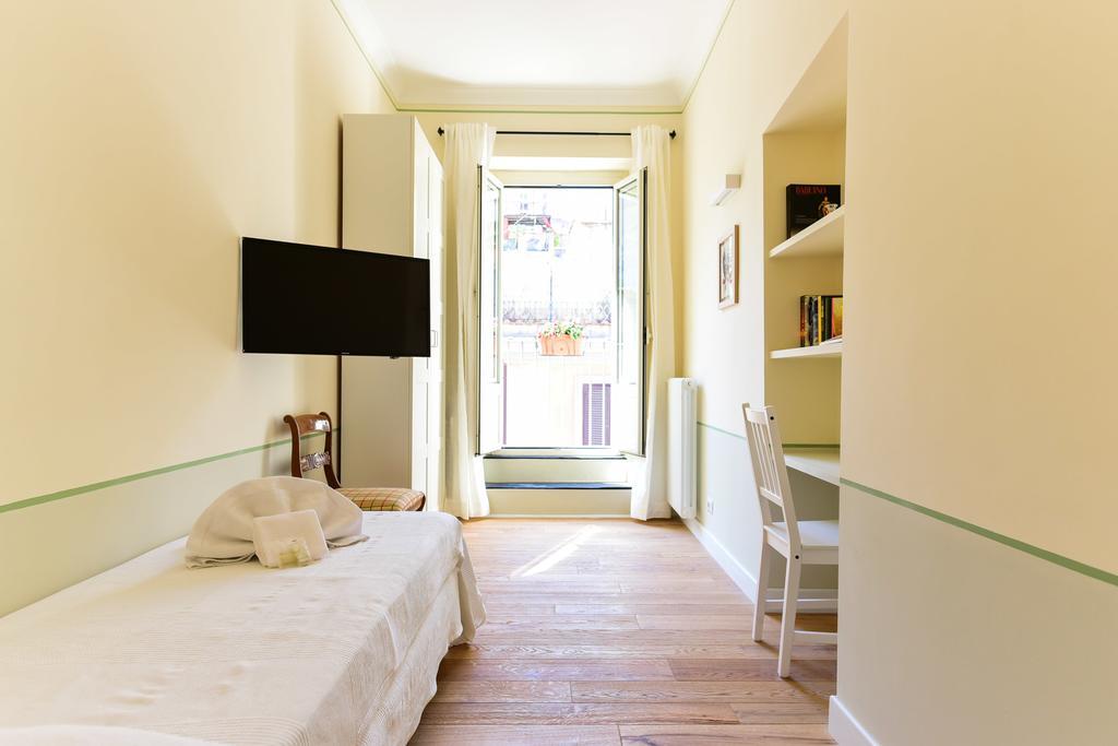 רומא Bright And Comfy 3 Bedroom Apt In Monti מראה חיצוני תמונה