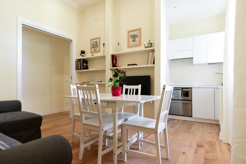 רומא Bright And Comfy 3 Bedroom Apt In Monti מראה חיצוני תמונה